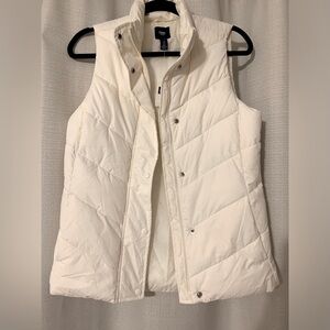 Brand new Gap white winter vest size S